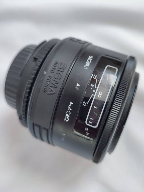 Sigma AF 90 mm f 2.8 Macro objektv optika Nikonhoz.