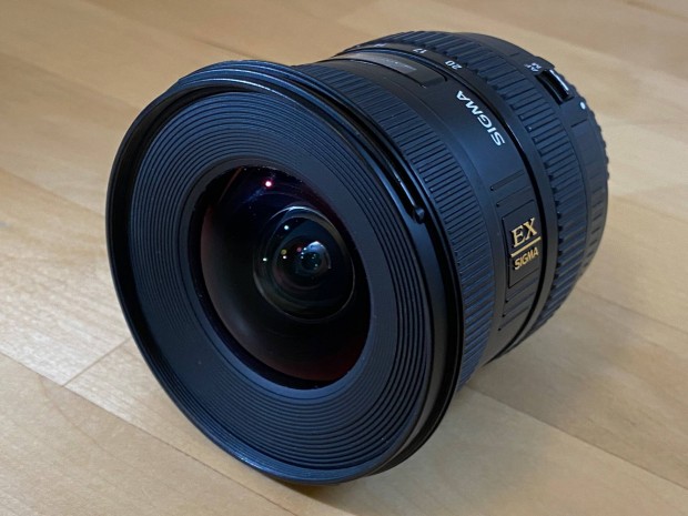 Sigma EX 10-20 1:4-5.6 DC HSM objektv