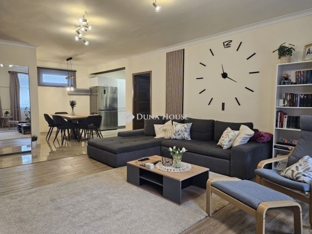 Sikl�si elad� 108 nm-es h�z