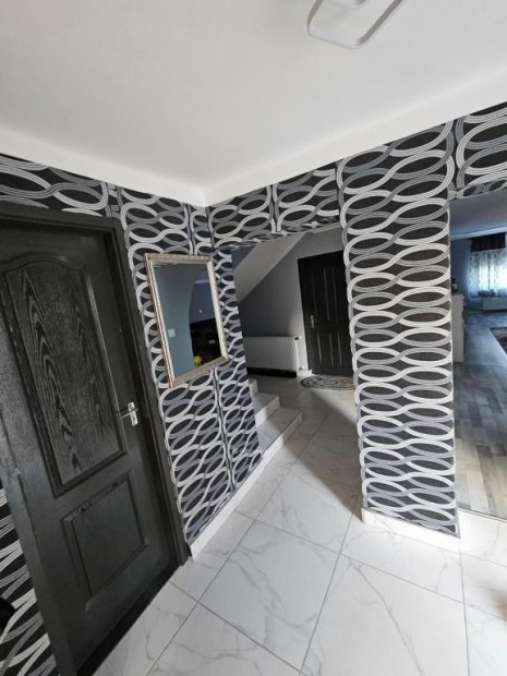 Sikl�si elad� 160 nm-es h�z