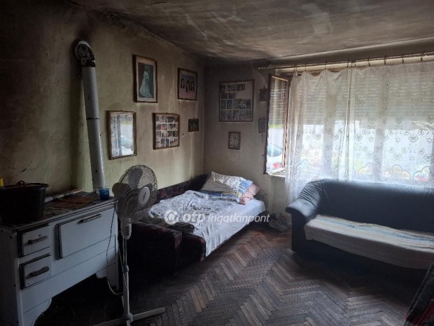 Sikl�si elad� 80 nm-es h�z