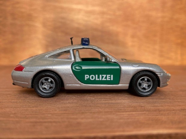 Siku Porsche 911 1/60 igazi gumi kerekek