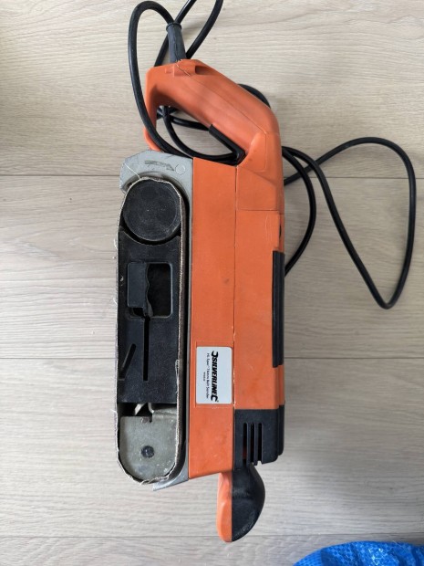 Silverline szalagcsiszoló, 76mm, 900W