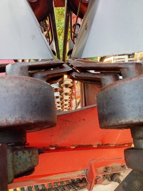 Simon sárgarépa kombájn