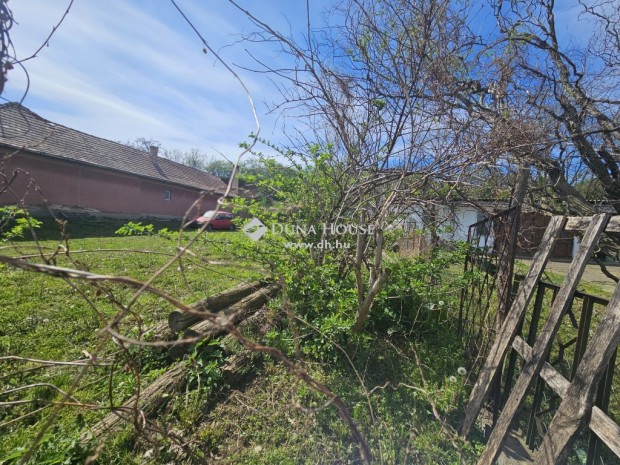 Simontornyai elad� 46 nm-es h�z