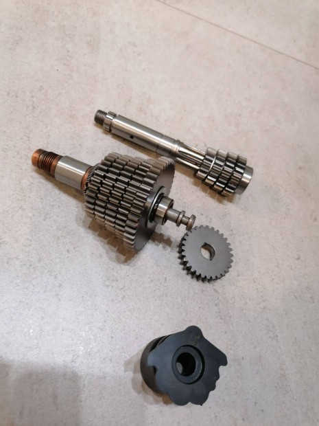 Simson 5 �s v�lt�