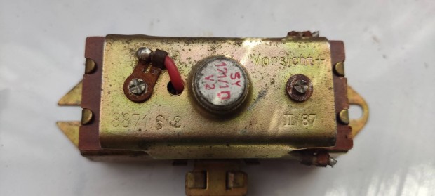 Simson 6v fesz�lts�g szab�lyz�k 