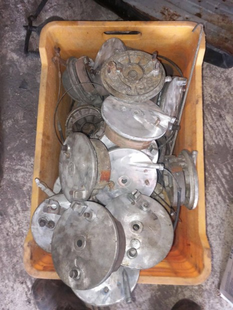 Simson Fék több db (Postázom is)