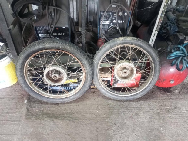 Simson Kerék Párban Külsővel Belsővel (Postázom is)