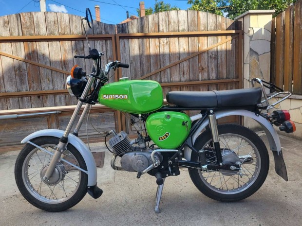 Simson S50B alkatrsznek egyben elad