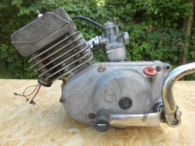 Simson S51-es,gyri 3 sebessges,j kompresszij motorblokk