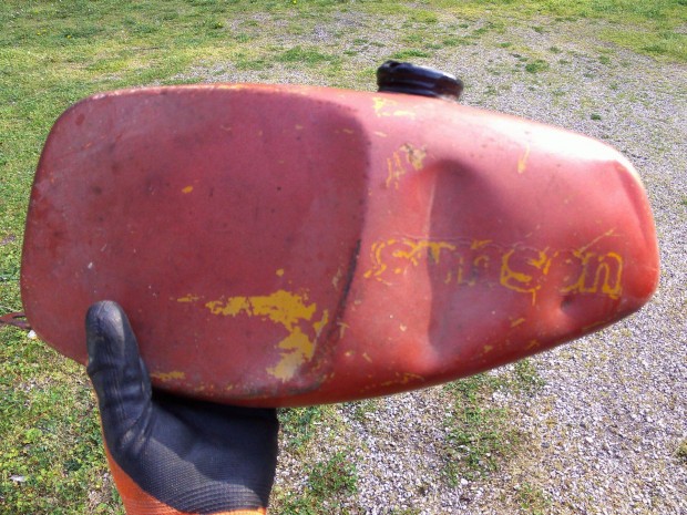 Simson S 50 (02.)eredeti-gyári DDR-es benzintank eladó