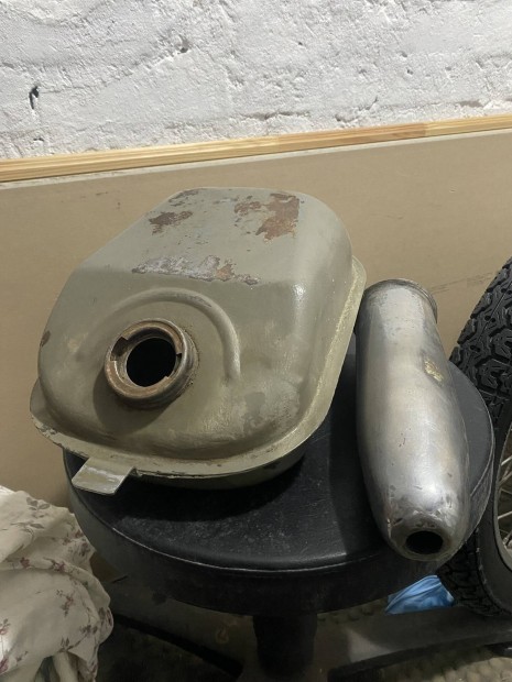 Simson Schwalbe tank + kipufogó vég