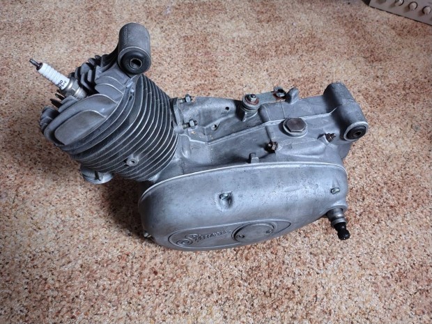 Simson Star, Schwalbe motorblokk Fel�j�tott 