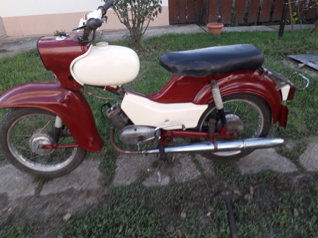 Simson Star elad. 