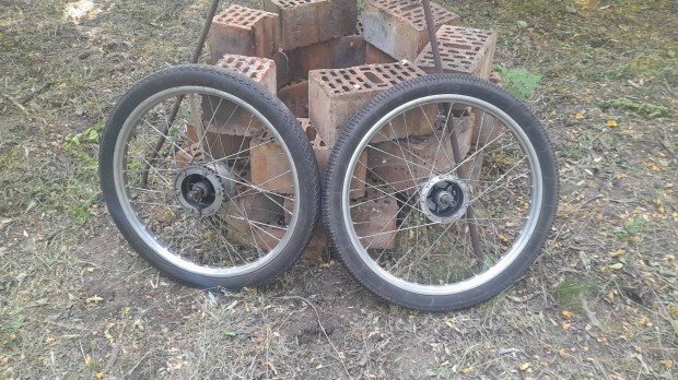 Simson Suhl SR2E első-hátsókerék