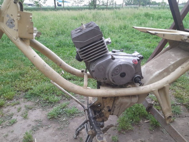 Simson alkatrsz