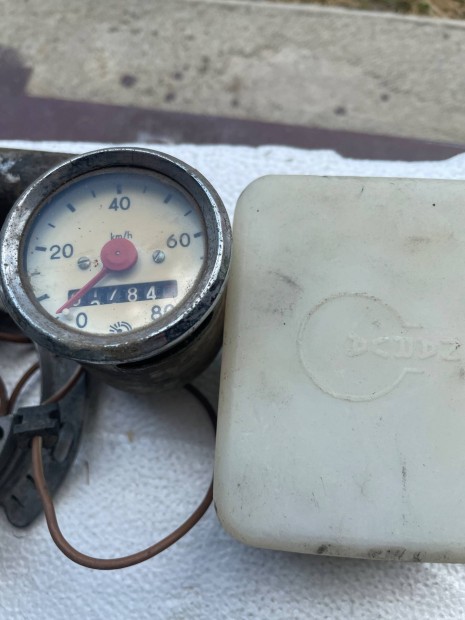 Simson alkatrsz egyben