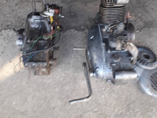 Simson blokkok eladk.