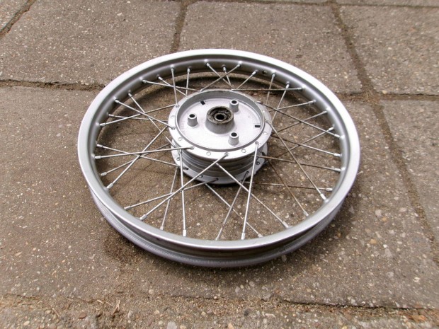 Simson kerk, tel, stb eladk
