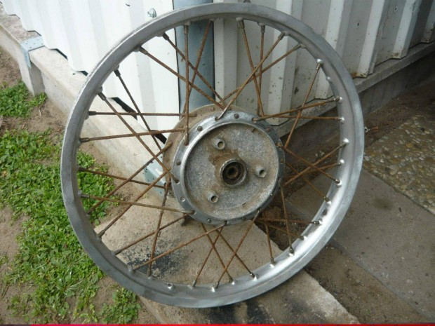 Simson ker�k elad�