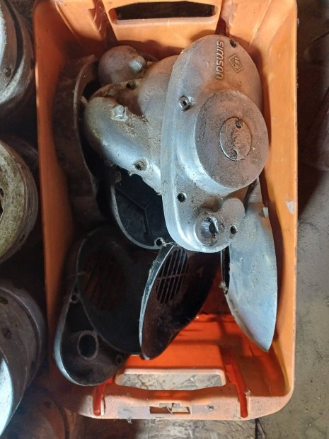 Simson motor alkatr�sz.