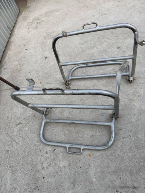 Simson oldal tska tart