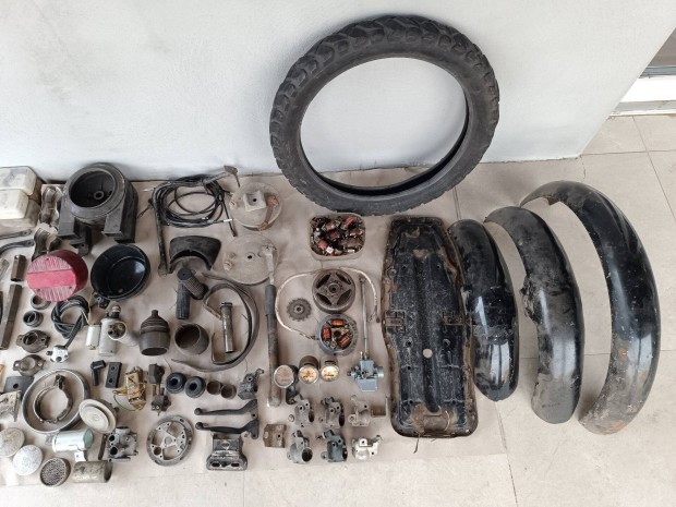 Simson s50/s51 haszn�lt alkatr�szek 