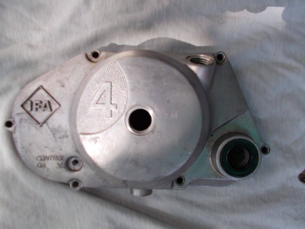 Simson s51 kuplung dekni. Olajleereszt menet hibs