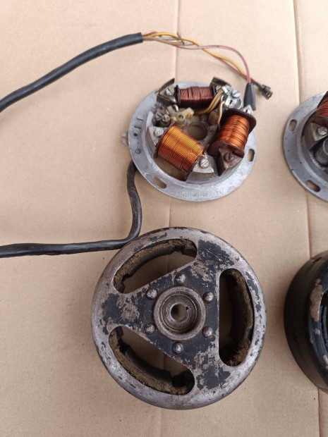 Simson s51 megszak�t�s gy�jt�s alaplap lendker�kkel 