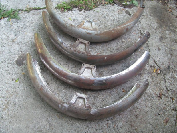Simson srvdk eladak