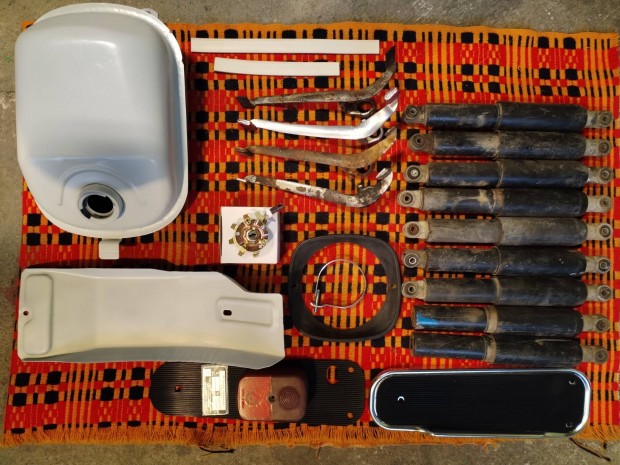 Simson schwalbe alkatrszek eladk. 