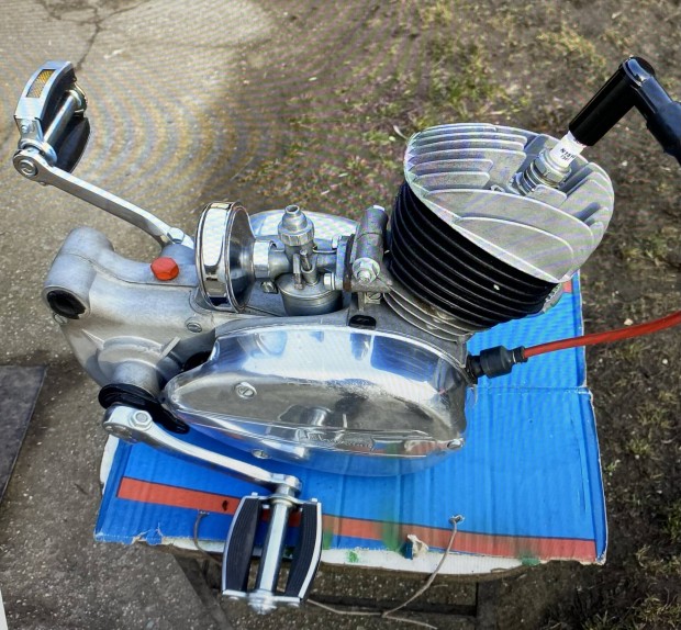 Simson shul sr2 motorblokkot keresnk!