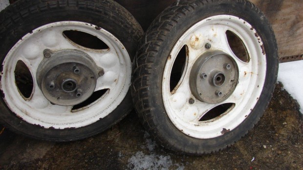 Simson sr kerekek p�rban