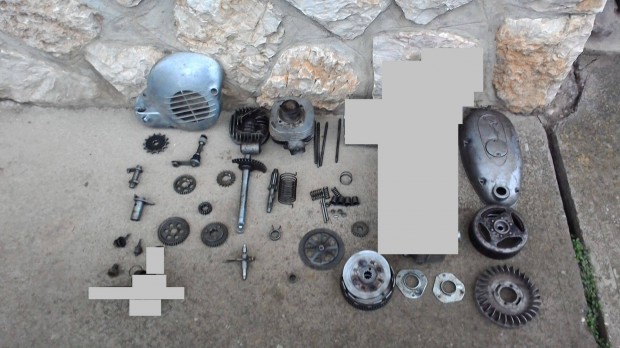 Simson star Schwarbe alkatrszek j llapotban eladk