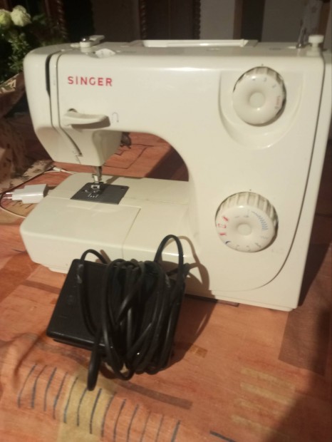 Singer 8280 varrogep