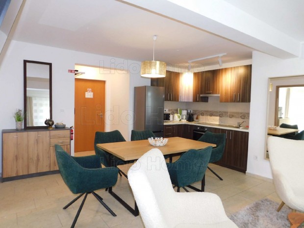 Si�fok Ez�stparton 14 f�re berendezett duplex �s st�di� apartman 143