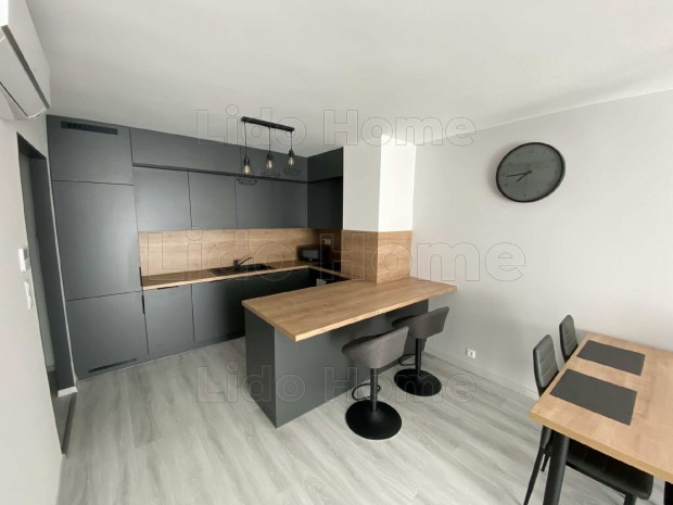 Si�fok, Ez�stparton �j �p�t�s� lak�s kiad�!