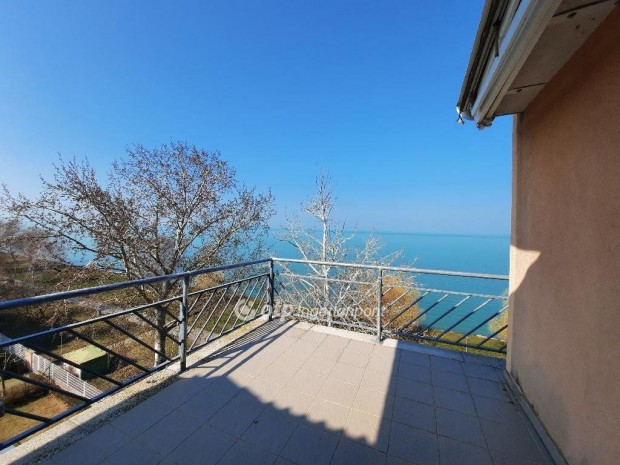 Si�foki 51 nm-es lak�s elad�