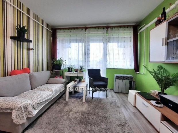 Si�foki 57 nm-es lak�s elad�