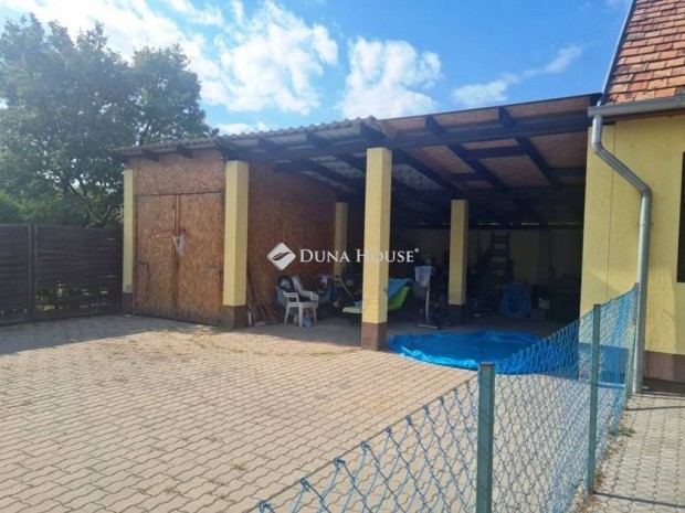 Si�foki 58 nm-es lak�s elad�