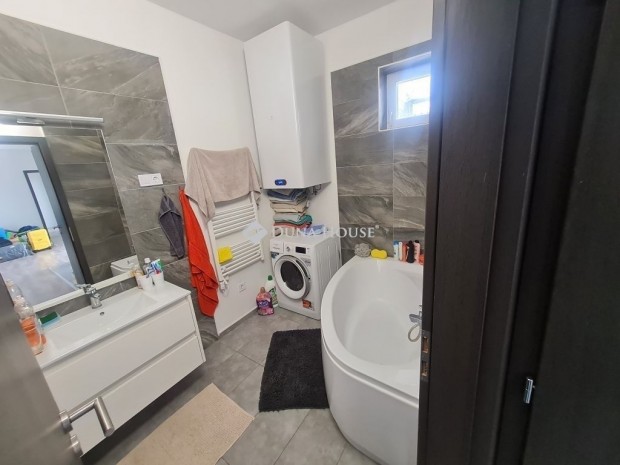 Si�foki 76 nm-es h�z elad�