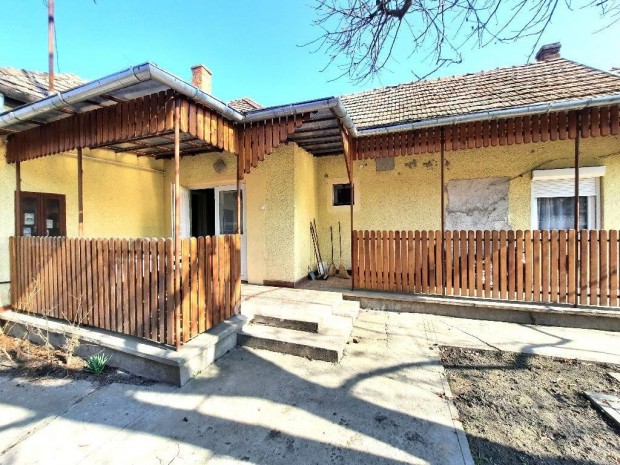 Si�foki 83 nm-es h�z elad�