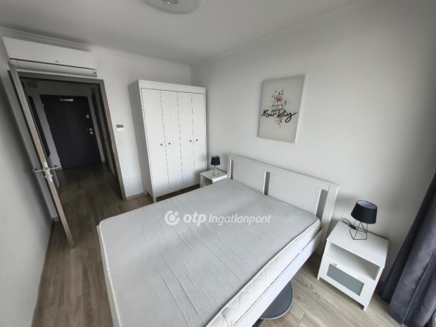 Si�foki elad� 38 nm-es lak�s