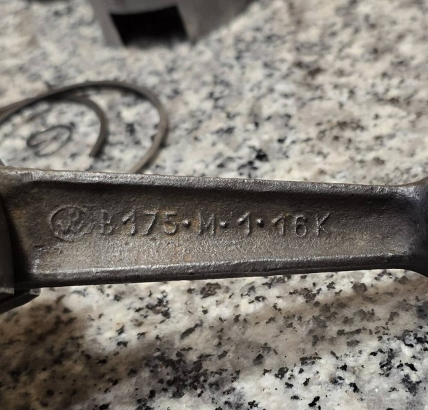 Sirály? vagy buday? veterán csónakmotor alkatrészek
