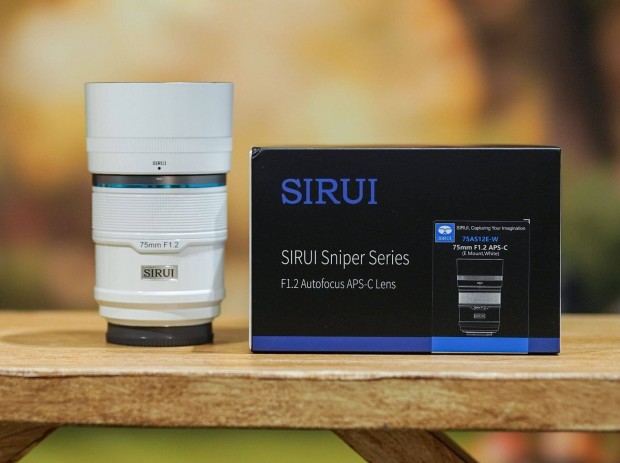Sirui Sniper 75mm-es F1.2 APS-C AF objektv Sony E bajonettel