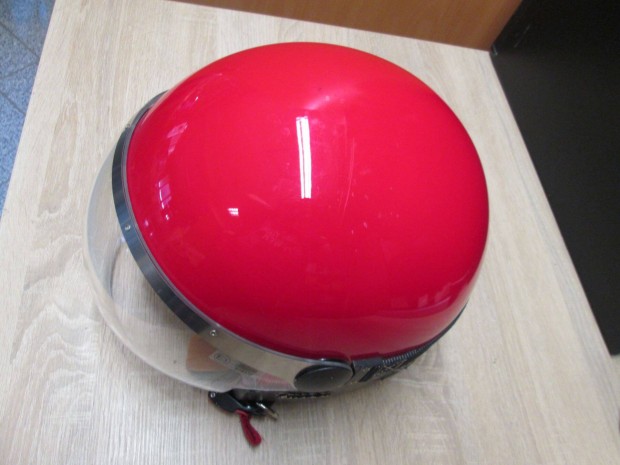 Sisak Piaggio Vespa "Granturismo" XS, kevesebb mint féláron
