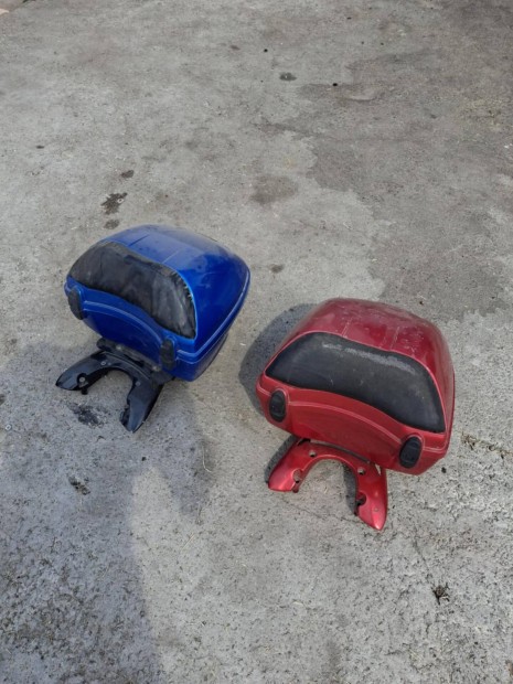 Sisaktartó doboz motorkerékpárra