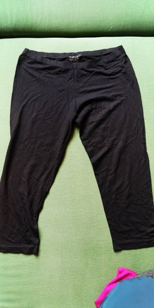 Sisley fekete leggings 3/4-es /S/