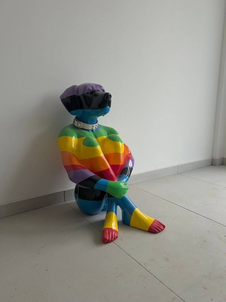 Sitting Dog Rainbow Dekorcis Figura 80cm